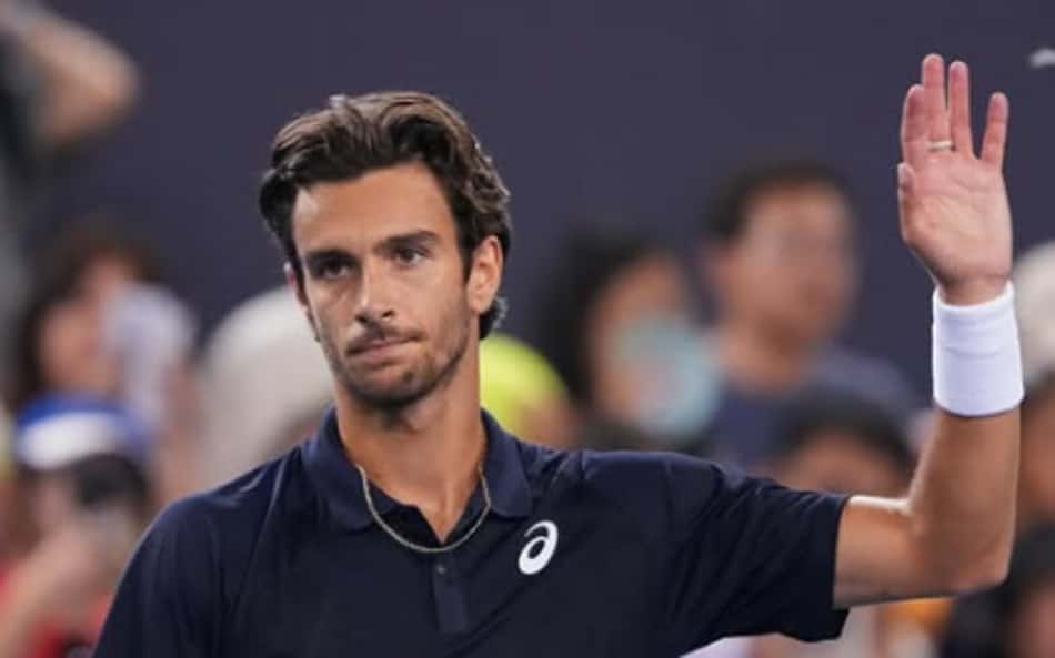 Italiano Musetti se desculpa após criticar torcida chinesa em Pequim