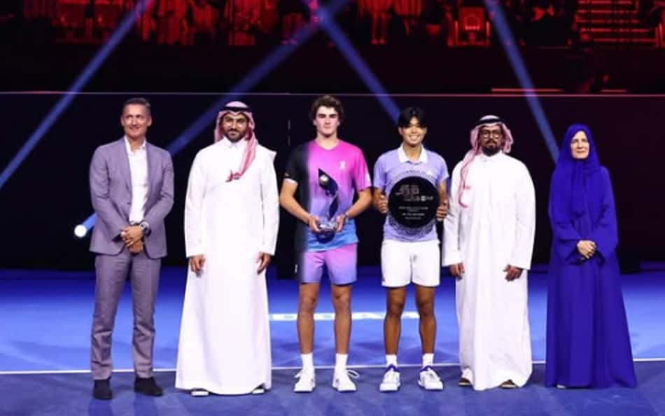 Rival de João Fonseca vai enfrentar Sinner na final do ATP de Pequim