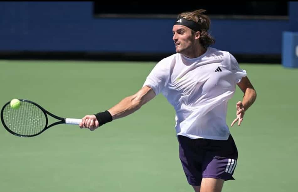 O grego Stefanos Tsitsipas em ação no US Open (Divulgação)