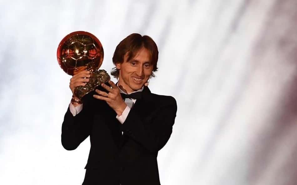 Há 7 anos, Modric encerrava era Messi-CR7 na Bola de Ouro