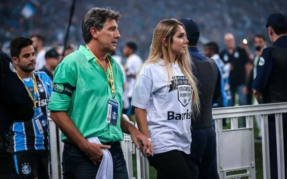 Carol Portaluppi responde crítico de Renato Gaúcho após demissão
