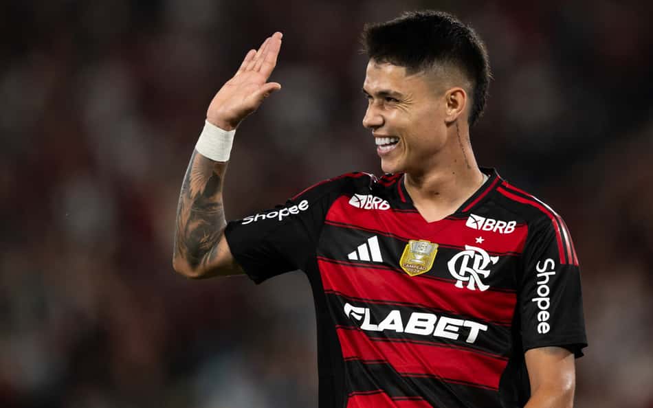 Flamengo treina no CT do São Paulo, e Luiz Araújo vive dia de nostalgia