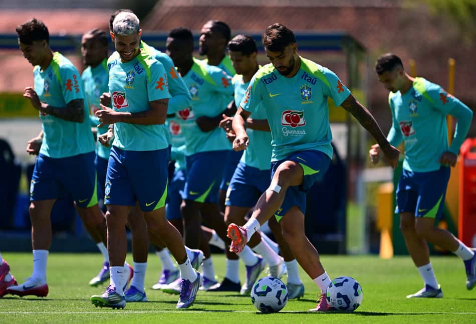FBL-WC-SAMERICA-QUALIFIERS-BRA-TRAINING