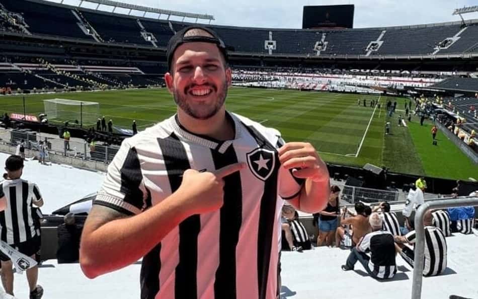 Pedro Certezas rasga o verbo após eliminação do Botafogo: 'Não pode'