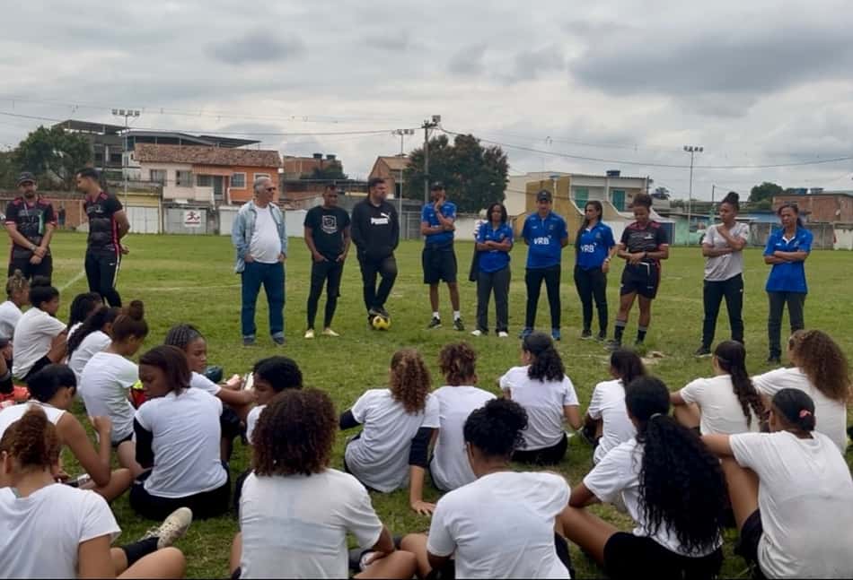 Seletiva feita pelo Pérolas Negras em parceria com o Daminhas da Bola para disputar o Carioca Feminino Sub-17 (Foto: Reprodução/Pérolas)