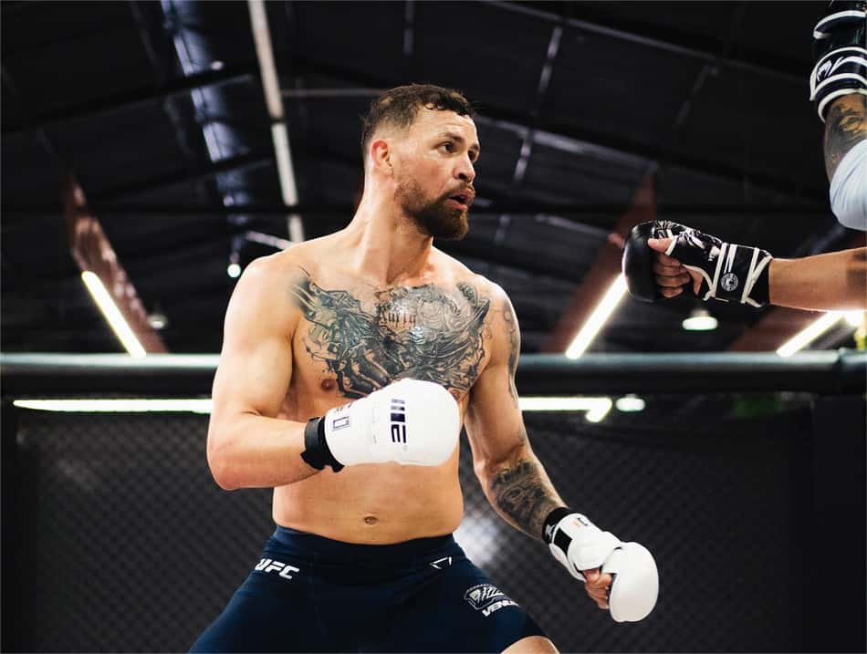 Ruffy pronto para ação no UFC Paris (Foto: Instagram ruffy_mma)