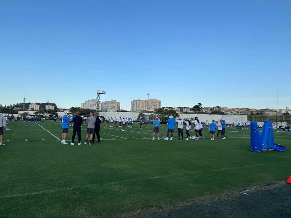 Los Angeles Chargers realizou o primeiro treinamento no Brasil