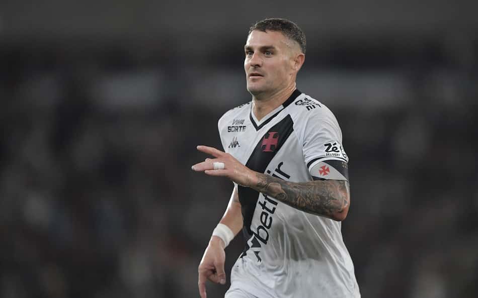 Atitude de filho de Vegetti com jogador do Flamengo vira assunto: 'Muito Vasco'
