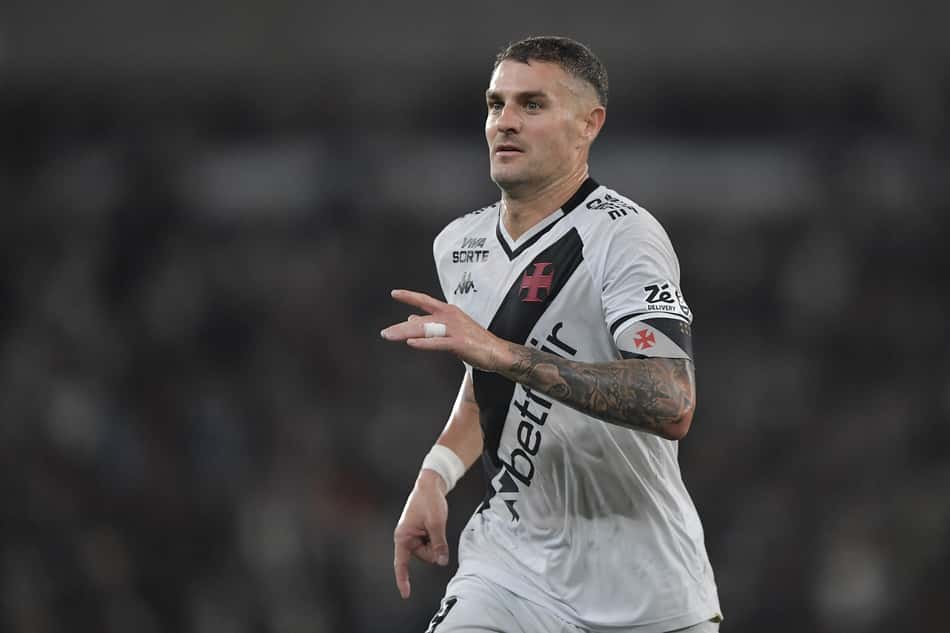 Vegetti, do Vasco, no jogo contra o Botafogo pela Copa do Brasil