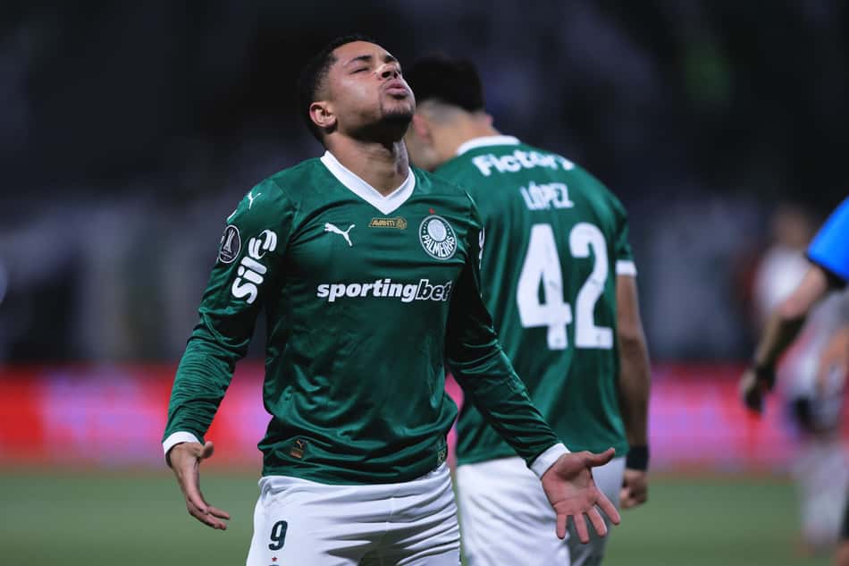 vitor roque palmeiras