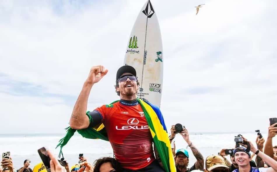 Exclusivo: Em 'ano de Yago', campeão mundial da WSL analisa potência da Brazilian Storm