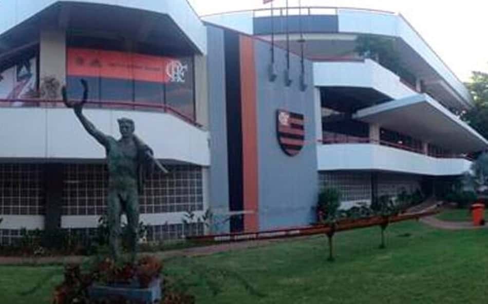 Libra sobe o tom: 'É falso afirmar que o Flamengo deseja o diálogo'