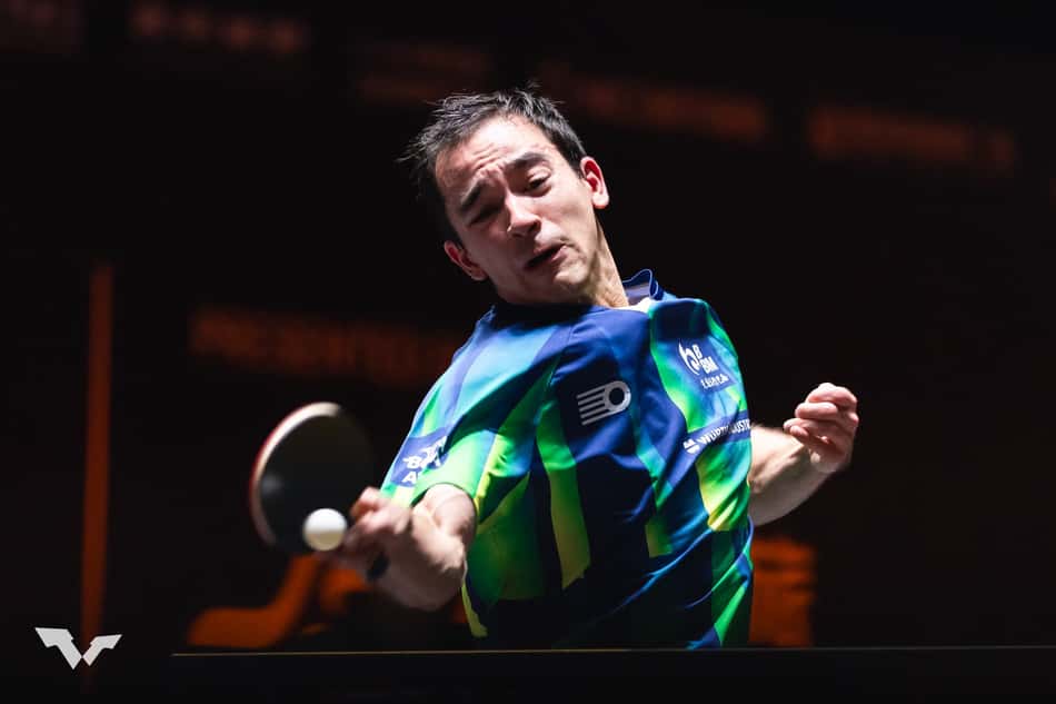 Hugo Calderano na vitória sobre o anfitrião Zhou Qihao no China Smash (Divulgação/WTT)