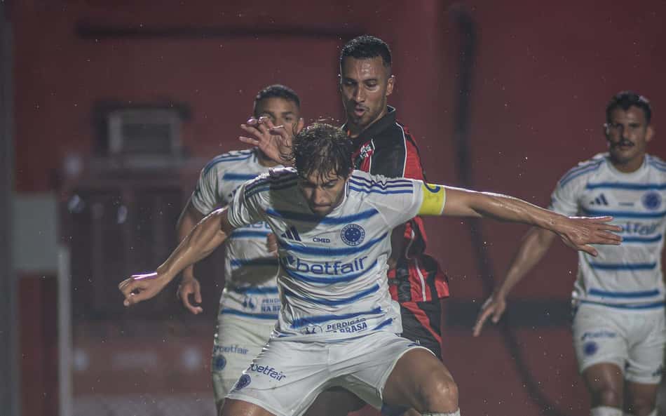 Vitória tenta quebrar tabu de 15 anos contra o Cruzeiro em Minas Gerais
