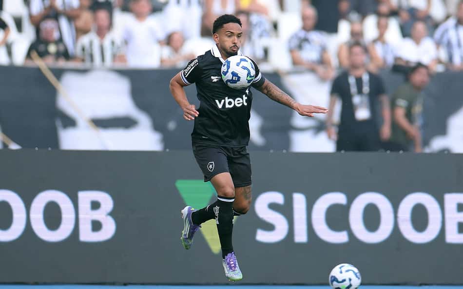 Vitinho, do Botafogo, foi convocado para a Seleção (Foto: Vítor Silva/Botafogo)
