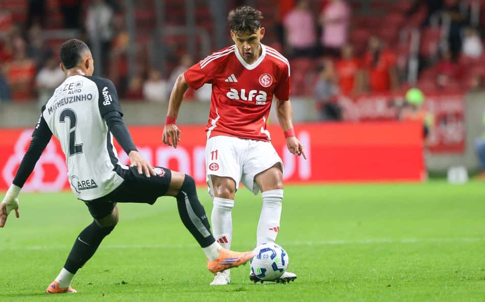 Melhores momentos: em jogo polêmico, Inter arranca empate com o Corinthians no Brasileirão