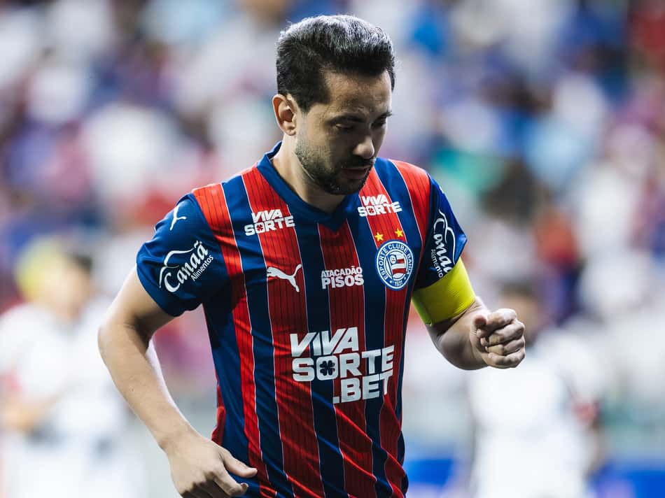 Everton Ribeiro em ação contra o Flamengo (Foto: Letícia Martins/EC Bahia)