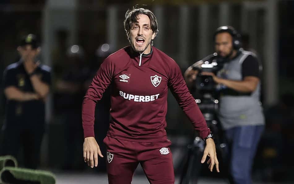 Lista de relacionados do Fluminense será recado de Zubeldía