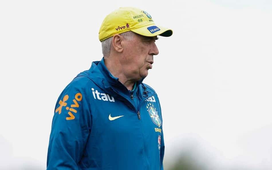 Carlo Ancelotti promove mudança na escalação da Seleção no último treino em Seul