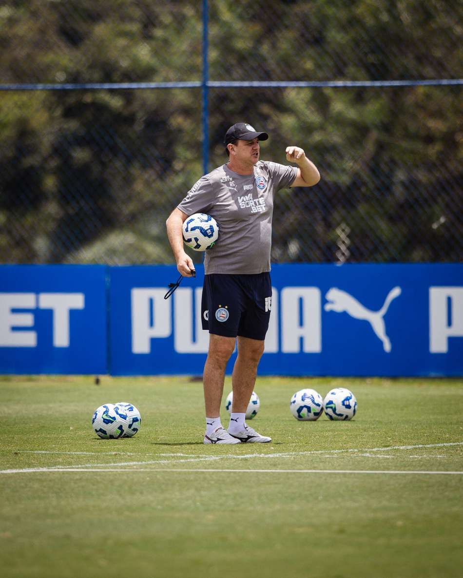 Rogério Ceni comanda treino do Bahia antes do Ba-Vi (Foto: Letícia Martins / EC Bahia)