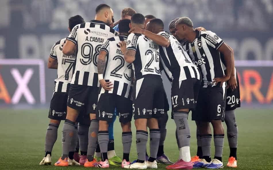 ANÁLISE: Botafogo escancara no clássico que seguiu caminho errado e caiu de prateleira