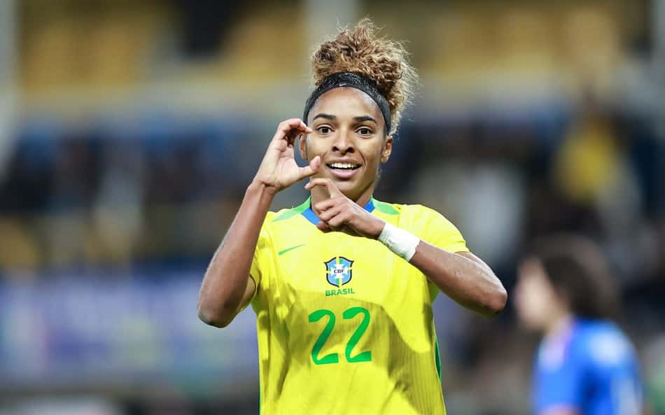 Com gol de Luany, Seleção feminina vence Itália em amistoso