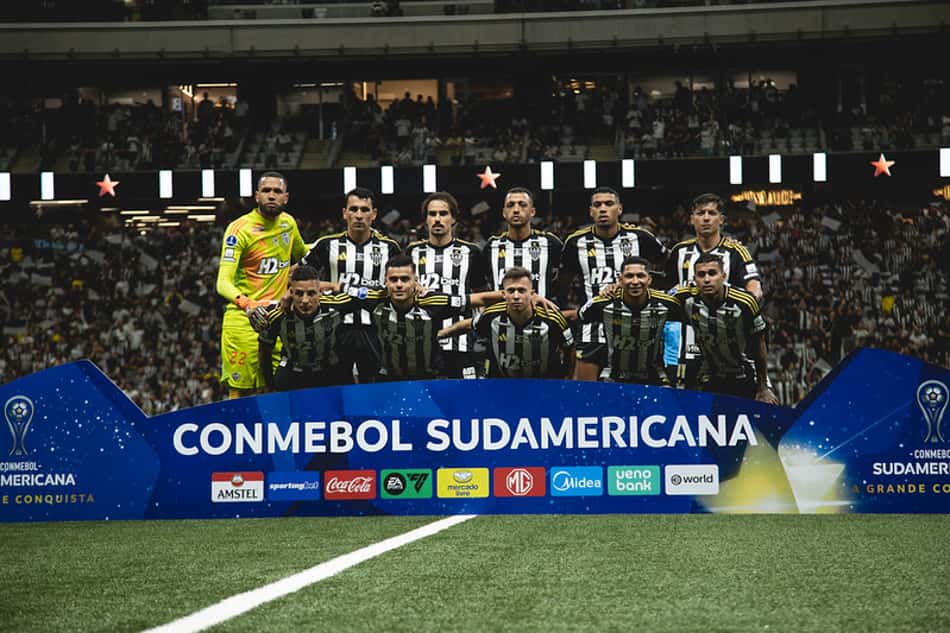 Time titular do Atlético-MG que venceu o Independiente Del Valle pela semifinal da Sul-Americana. (Foto: Pedro Souza / Atlético)