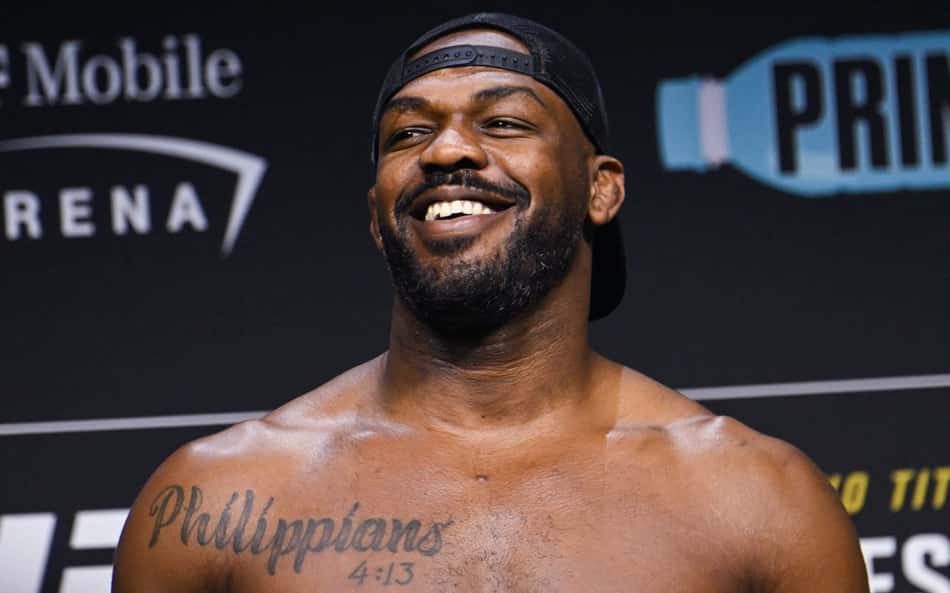 Jon Jones implora a Dana White por duelo no UFC Casa Branca
