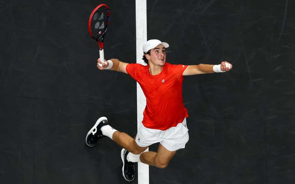 João Fonseca na vitória sobre o italiano Flavio Cobolli na Laver Cup, em San Francisco (Foto: Clive Brunskill)