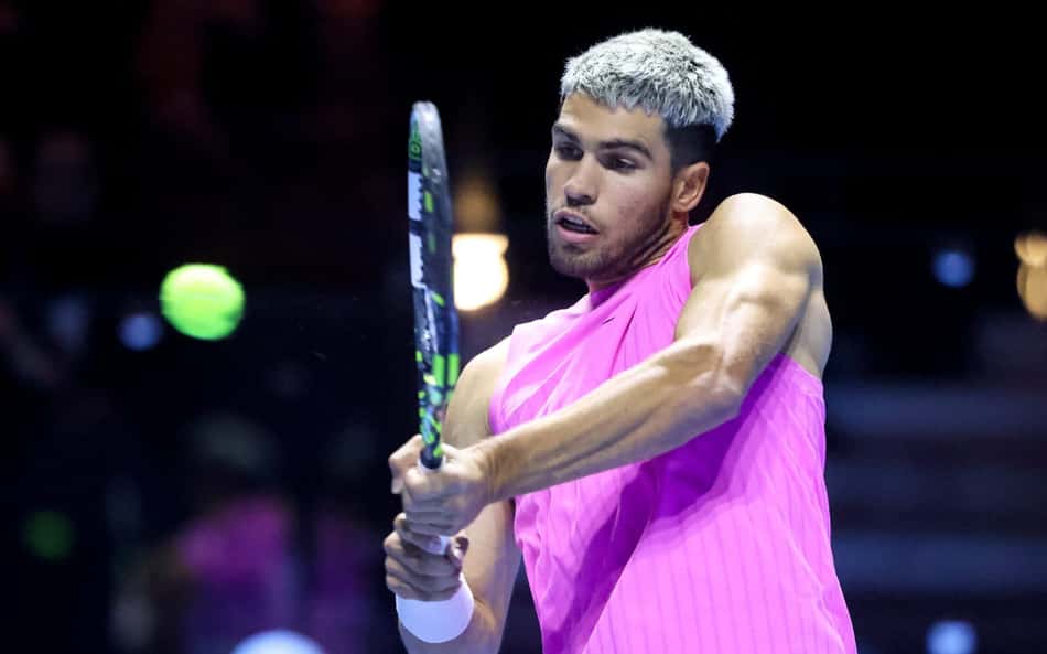 Carlos Alcaraz derrota Fritz e vai à final do Six Kings Slam