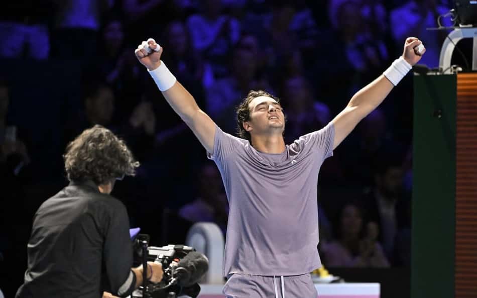 A emoção de João Fonseca com o título do ATP 500 da Basileia