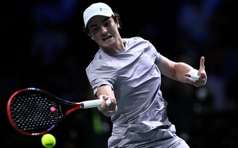 Veja os lances da derrota de João Fonseca para Khachanov no Masters 1000 de Paris