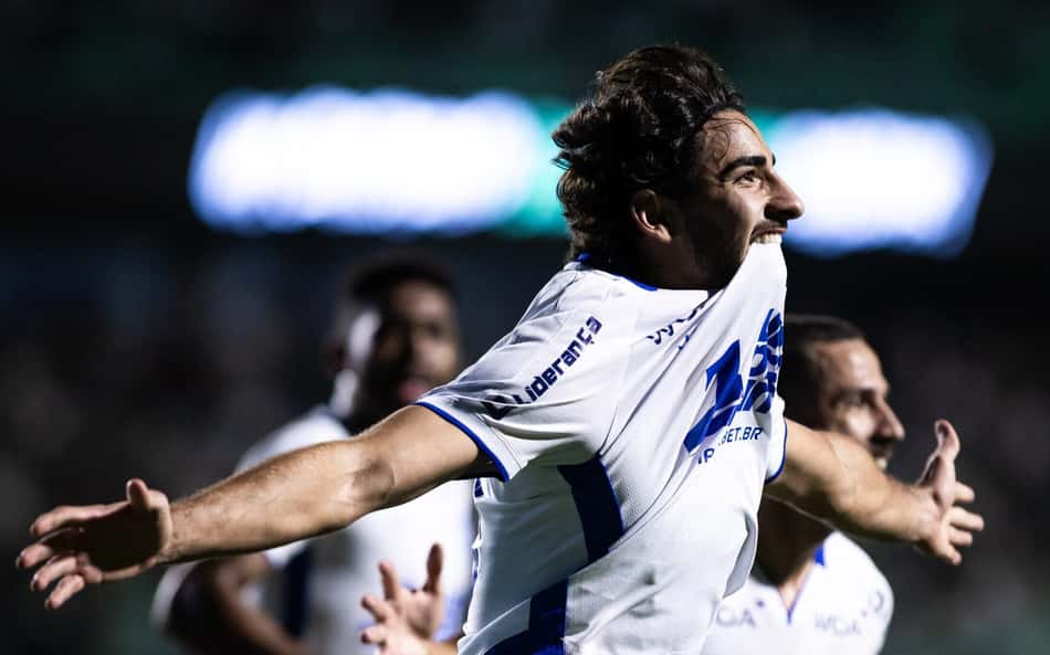 Destaque da Série B, titular do líder: veja como estão os jogadores emprestados pelo Vasco