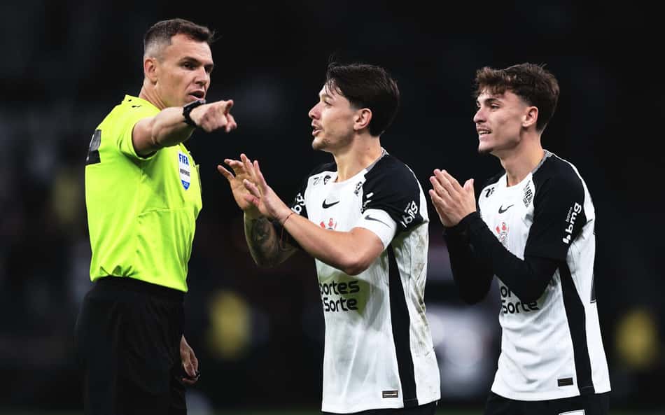 Corinthians lidera ranking de decisões desfavoráveis do VAR no Brasileirão