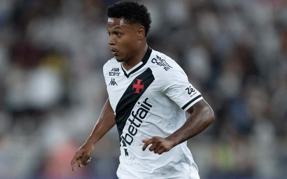 Matheus França sobre os objetivos do Vasco: 'A gente nunca vai falar de rebaixamento'