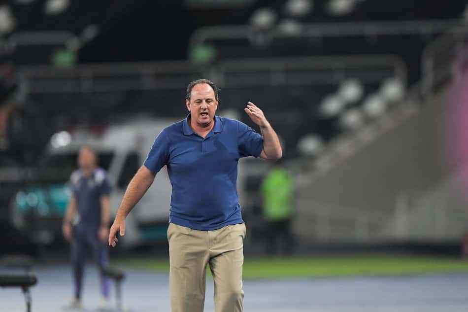 Rogério Ceni comanda o Bahia no Nillton Santos (Foto: Thiago Ribeiro/AGIF)