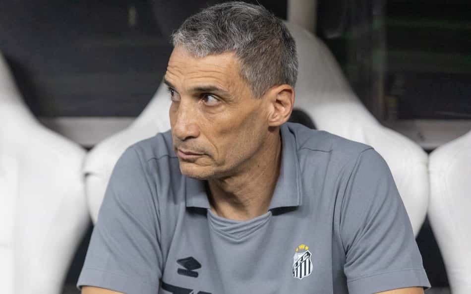 Vidente crava vencedor de Santos x Vitória pelo Brasileirão