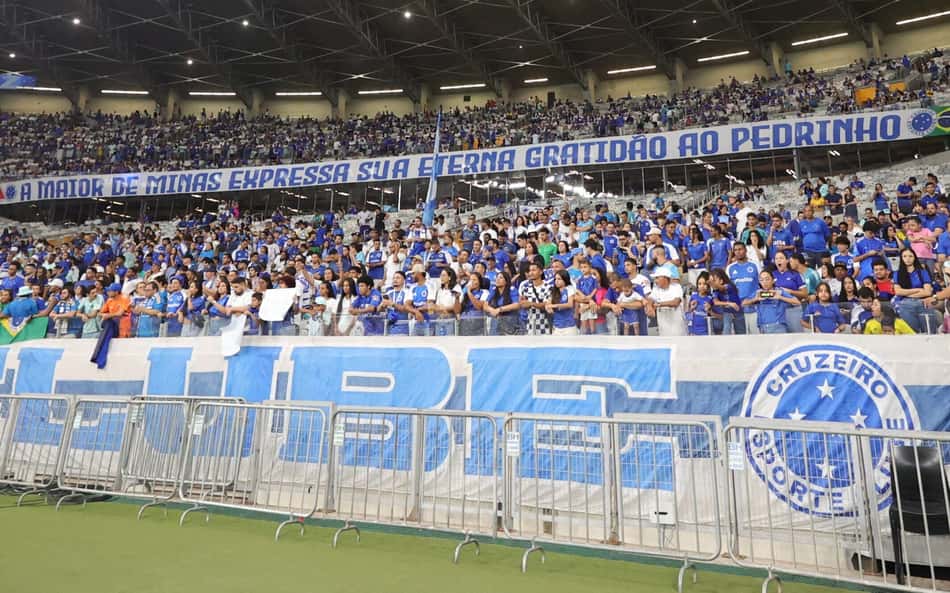 Ingressos de Cruzeiro x Vitória estão à venda, com promoção: veja preços e como comprar