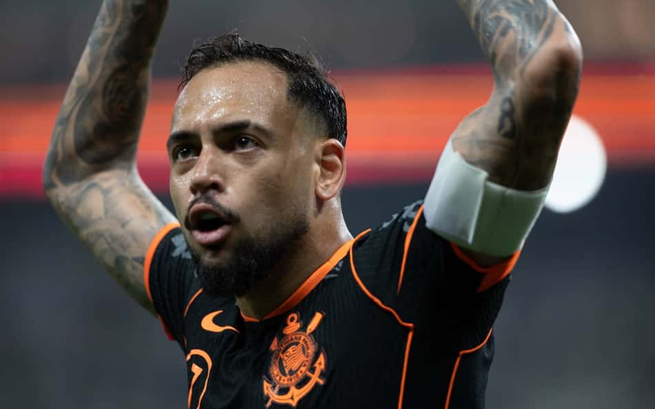 Maycon abre o jogo sobre futuro no Corinthians e é direto: 'Ano turbulento'
