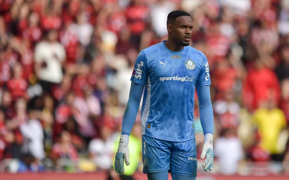 Carlos Miguel faz sua estreia pelo Palmeiras contra o Flamengo, no Maracanã (Foto: Thiago Ribeiro/AGIF)