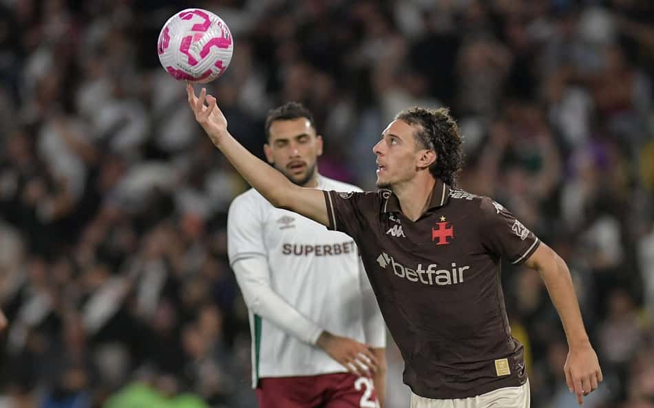 Nuno Moreira marca em mais um clássico e celebra: 'Que mais noites como esta aconteçam'