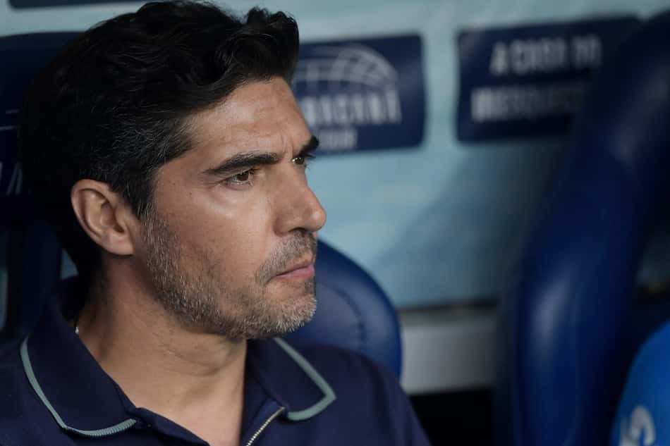 Abel Ferreira antes de Flamengo x Palmeiras (Foto: Thiago Ribeiro/AGIF)