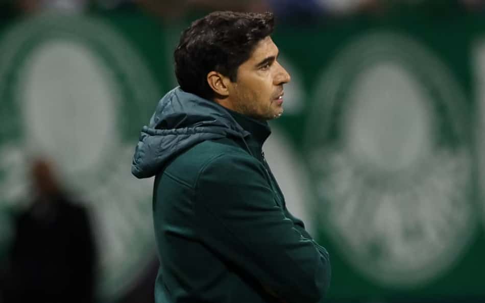 Assista à coletiva de Abel Ferreira após vitória do Palmeiras sobre o Vasco