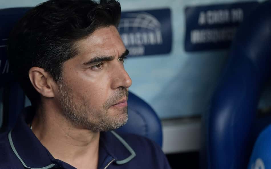 Abel Ferreira antes de Flamengo x Palmeiras (Foto: Thiago Ribeiro/AGIF)