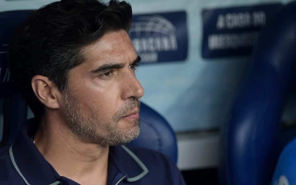 Abel Ferreira antes de Flamengo x Palmeiras (Foto: Thiago Ribeiro/AGIF)