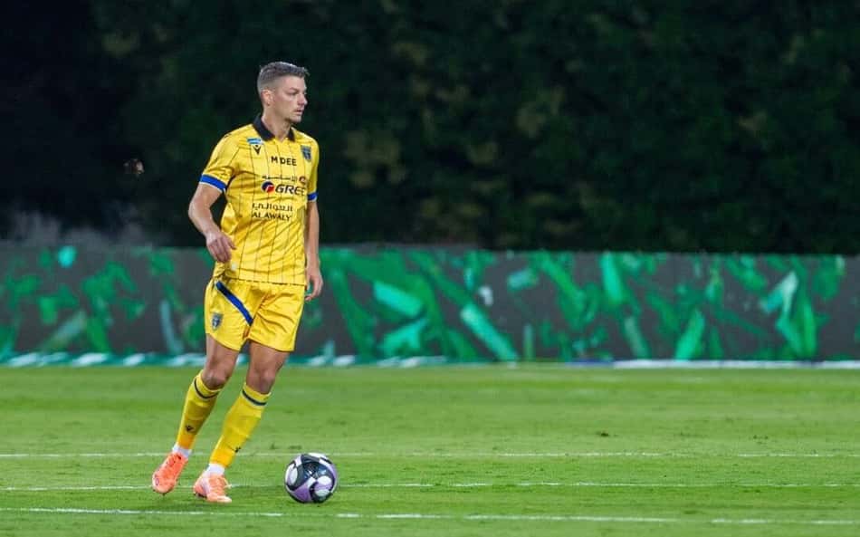 Ex-Palmeiras comemora início de temporada em Liga Saudita