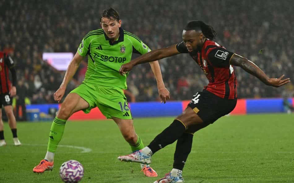 Craque do Bournemouth é alvo de grandes clubes da Premier League