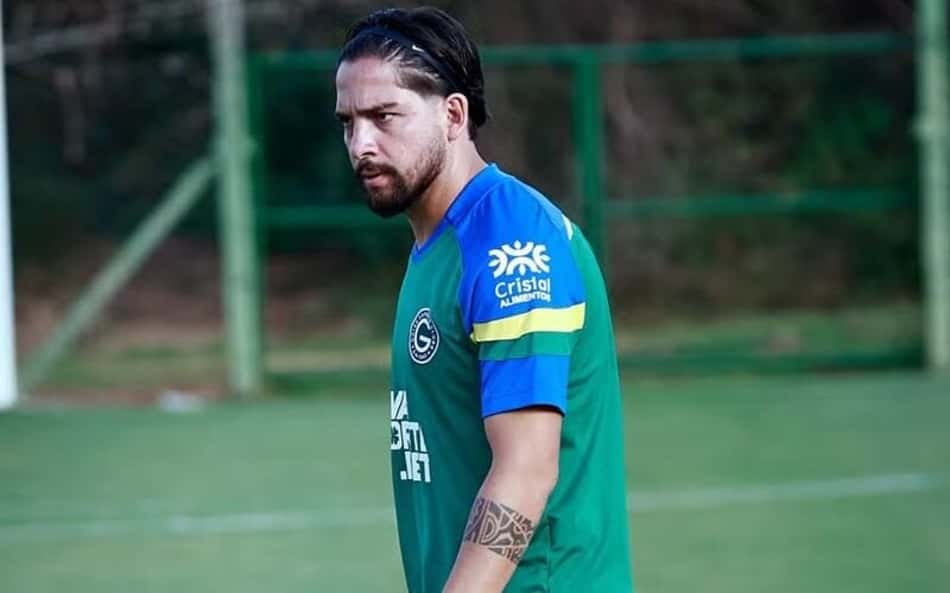 Goiás dispensa ex-São Paulo e mais um antes de 'finais' na Série B