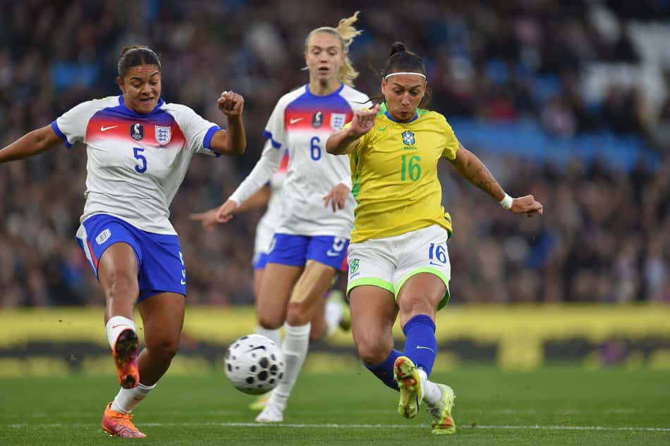 Bia Zaneratto - Jess Carter - Brasil - Inglaterra