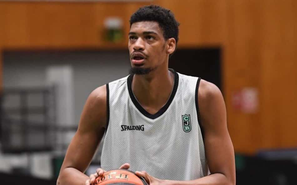 Vinicius da Silva pode se tonar o primeiro brasileiro a atuar pelo Knicks (Foto: Reprodução/ Instagram)
